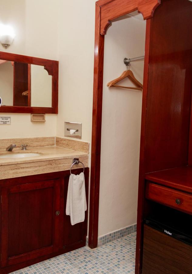 Best Western Hotel Madan Вильяэрмоса Экстерьер фото
